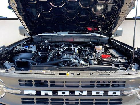 Used 2025 Ford Bronco Big Bend image 31