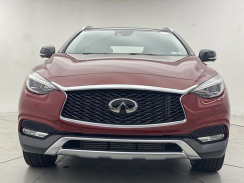 Used 2017 INFINITI QX30 Premium w/ Technology Package AWD/4WD image 8