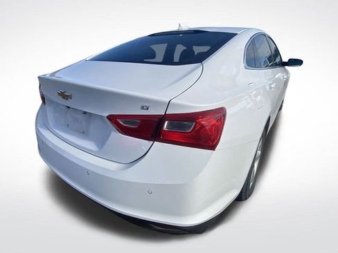 Used 2024 Chevrolet Malibu LT image 9