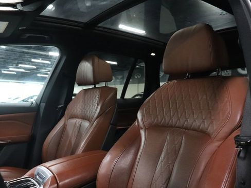 Used 2019 BMW X5 xDrive50i image 12