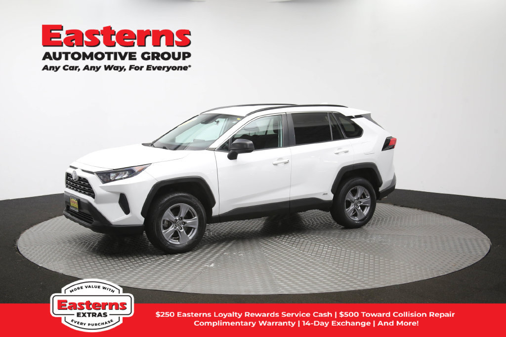Used 2022 Toyota RAV4 LE AWD/4WD image 59