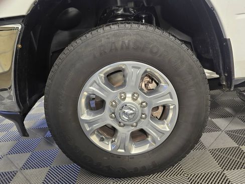 Used 2023 RAM 3500 Big Horn w/ Level 1 Equipment Group image 10