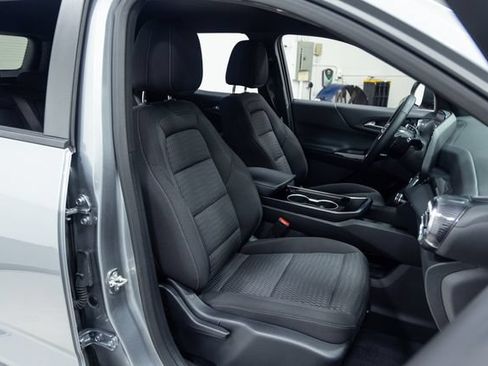 Used 2025 Chevrolet Equinox LT AWD/4WD image 24