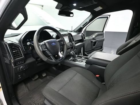 Used 2019 Ford F150 XLT w/ Equipment Group 302A Luxury AWD/4WD image 17