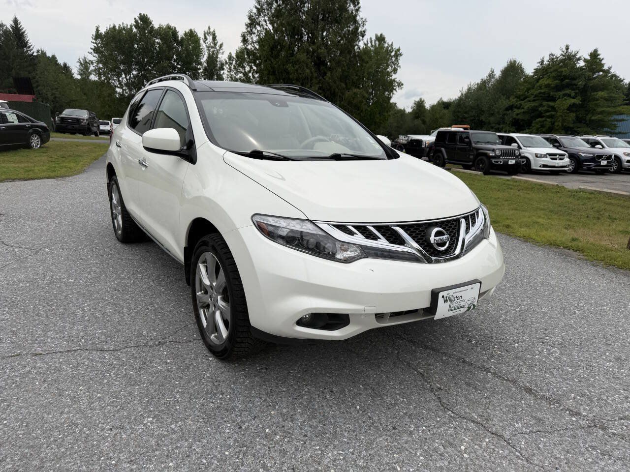 Used 2014 Nissan Murano LE w/ Platinum Edition Package AWD/4WD image 7