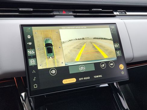 New 2025 Land Rover Range Rover Sport Dynamic SE image 17