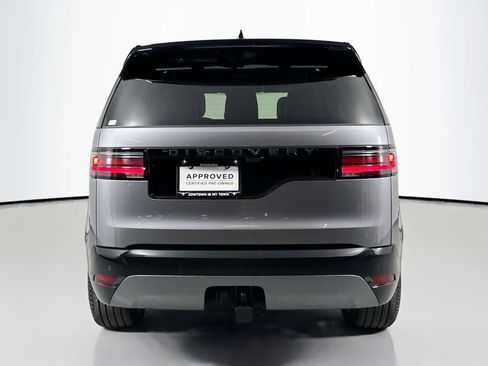 Certified 2025 Land Rover Discovery Dynamic SE image 6