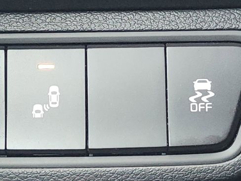 Certified 2023 Kia Forte LXS w/ LXS Technology Package image 34