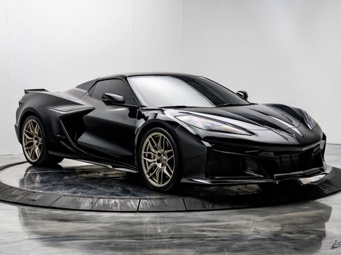 Used 2023 Chevrolet Corvette Z06 image 28