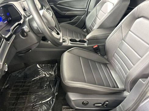 Used 2024 Volkswagen Jetta SE image 19