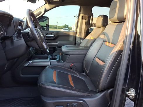 Used 2022 GMC Sierra 2500 AT4 w/ AT4 Premium Plus Package AWD/4WD image 14