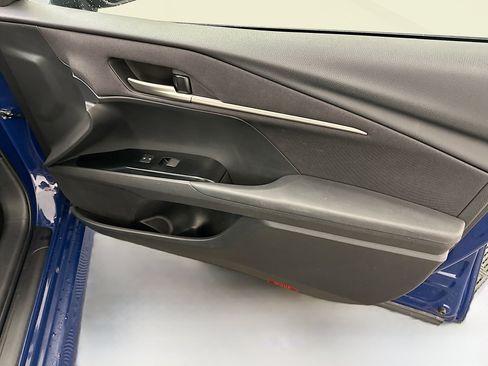 Used 2025 Toyota Camry LE image 33