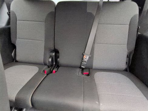 Certified 2021 Chevrolet Traverse LT image 32