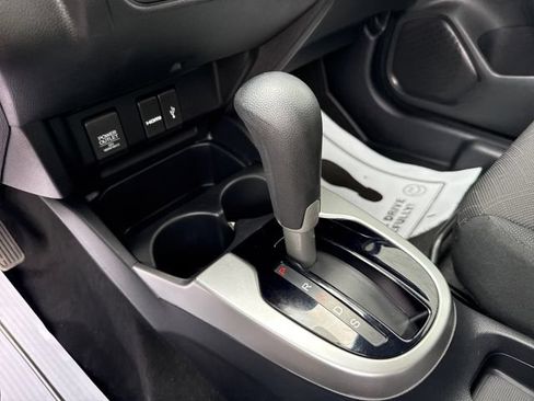 Used 2015 Honda Fit EX image 34