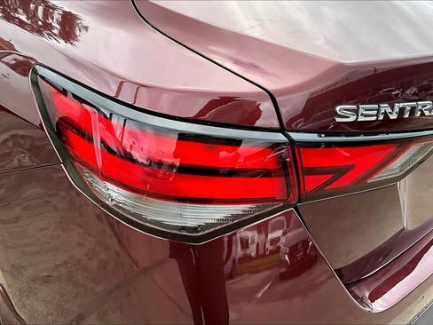 Used 2024 Nissan Sentra SV w/ SV Premium Package FWD image 28