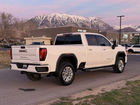 Used 2020 GMC Sierra 2500 Denali w/ Denali Ultimate Package AWD/4WD image 8