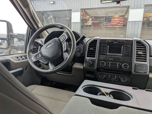 Used 2017 Ford F350 XLT AWD/4WD image 13