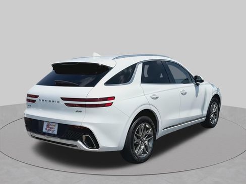Used 2025 Genesis GV70 2.5T AWD/4WD image 10