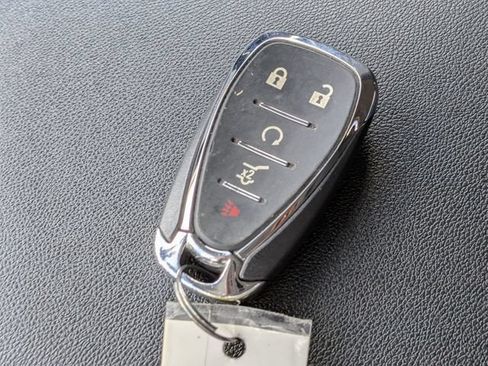 Used 2022 Chevrolet Equinox LT FWD image 29