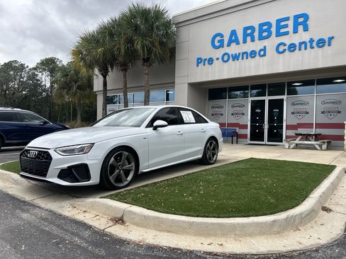 Used 2021 Audi A4 2.0T Premium Plus w/ Premium Plus Package image 3