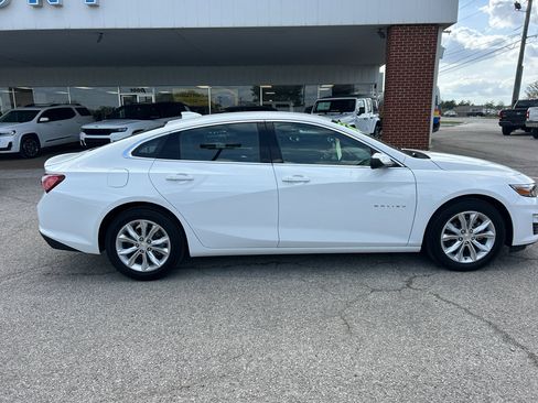 Used 2022 Chevrolet Malibu LT FWD image 4