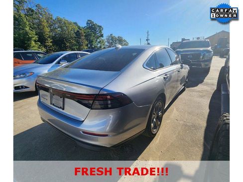 Used 2023 Honda Accord EX image 5