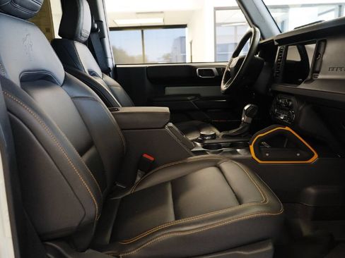 Used 2024 Ford Bronco Badlands AWD/4WD image 16