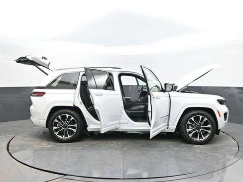 Used 2023 Jeep Grand Cherokee Overland image 63