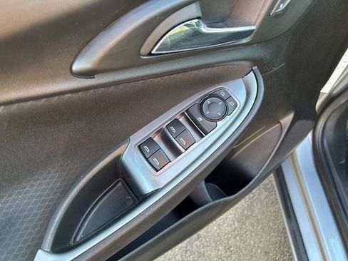 Used 2024 Chevrolet Malibu LT image 12