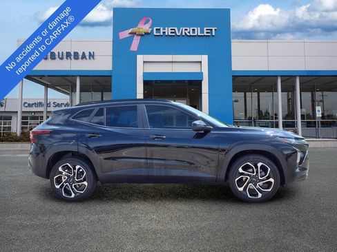 Used 2024 Chevrolet Trax RS w/ Driver Confidence Package FWD image 4