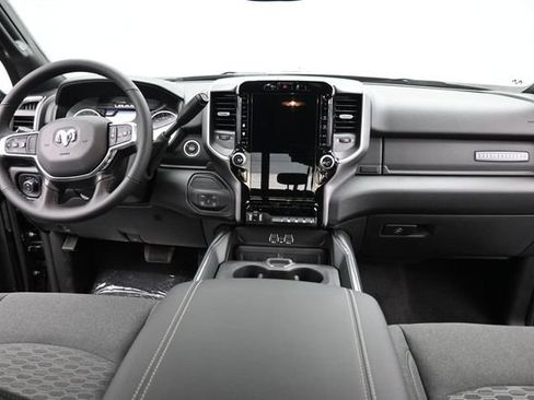 New 2026 RAM 2500 Big Horn AWD/4WD image 16