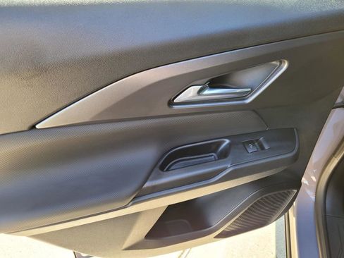 New 2026 Chevrolet Equinox EV LT image 8