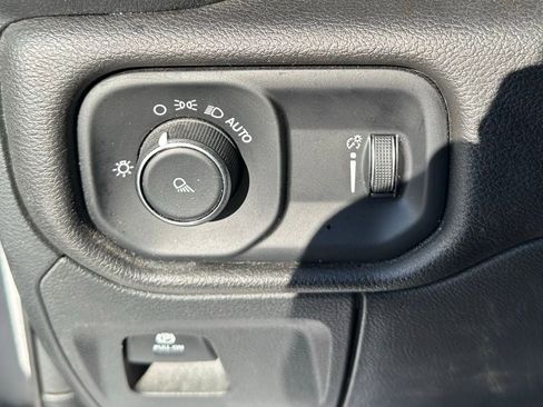 Used 2023 RAM 1500 Tradesman AWD/4WD image 18