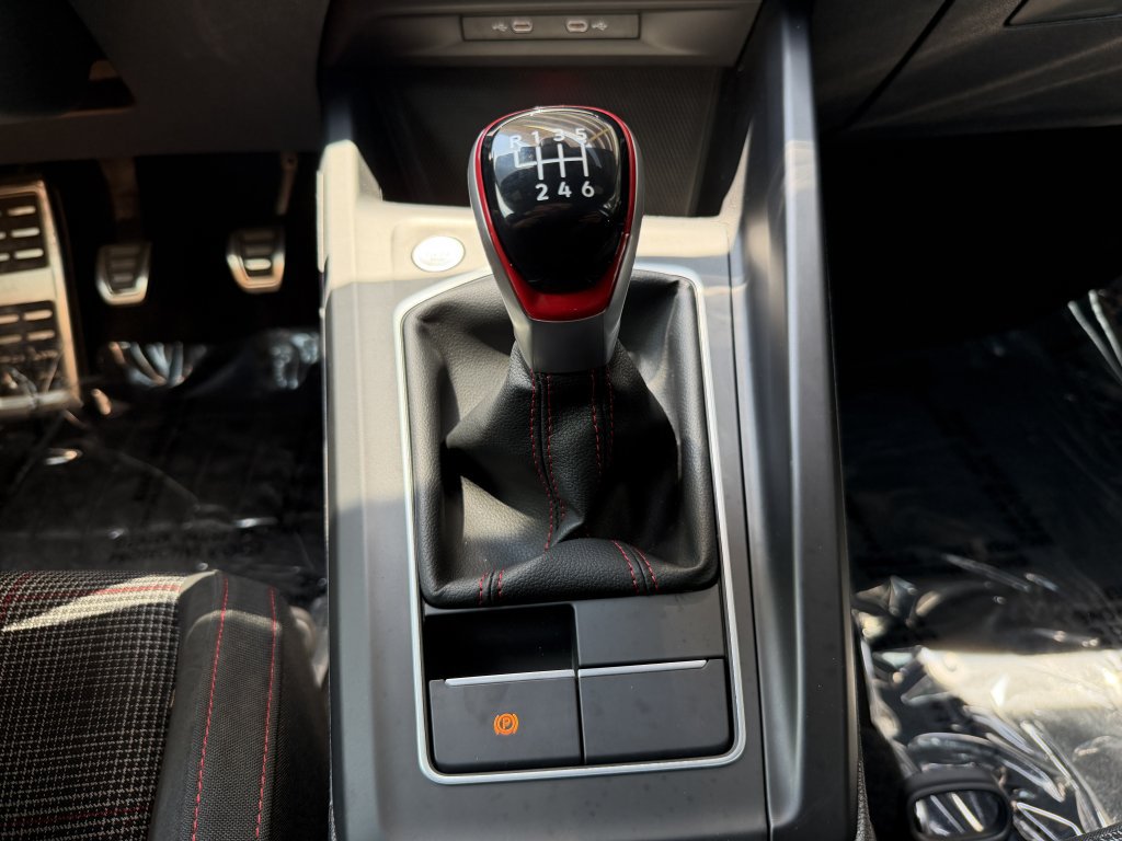 Used 2022 Volkswagen GTI S FWD image 24