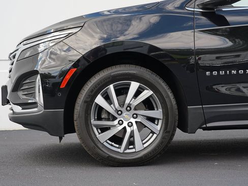 Used 2024 Chevrolet Equinox Premier AWD/4WD image 11