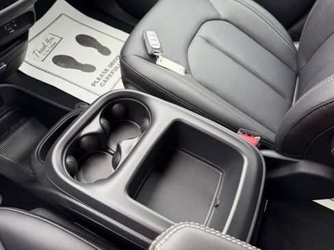 New 2026 Chrysler Pacifica Select image 35