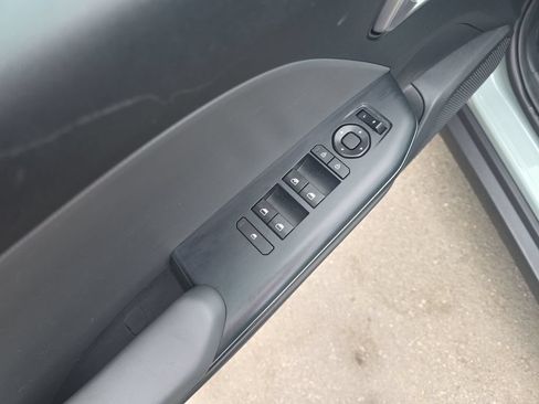 Used 2025 Kia K4 FWD image 11