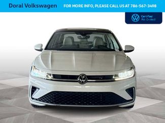 Used 2025 Volkswagen Jetta SE video 3