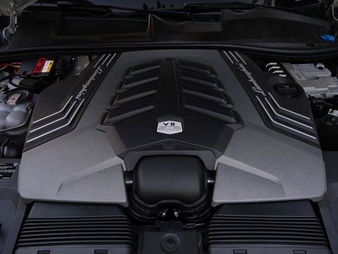 Used 2021 Lamborghini Urus image 25