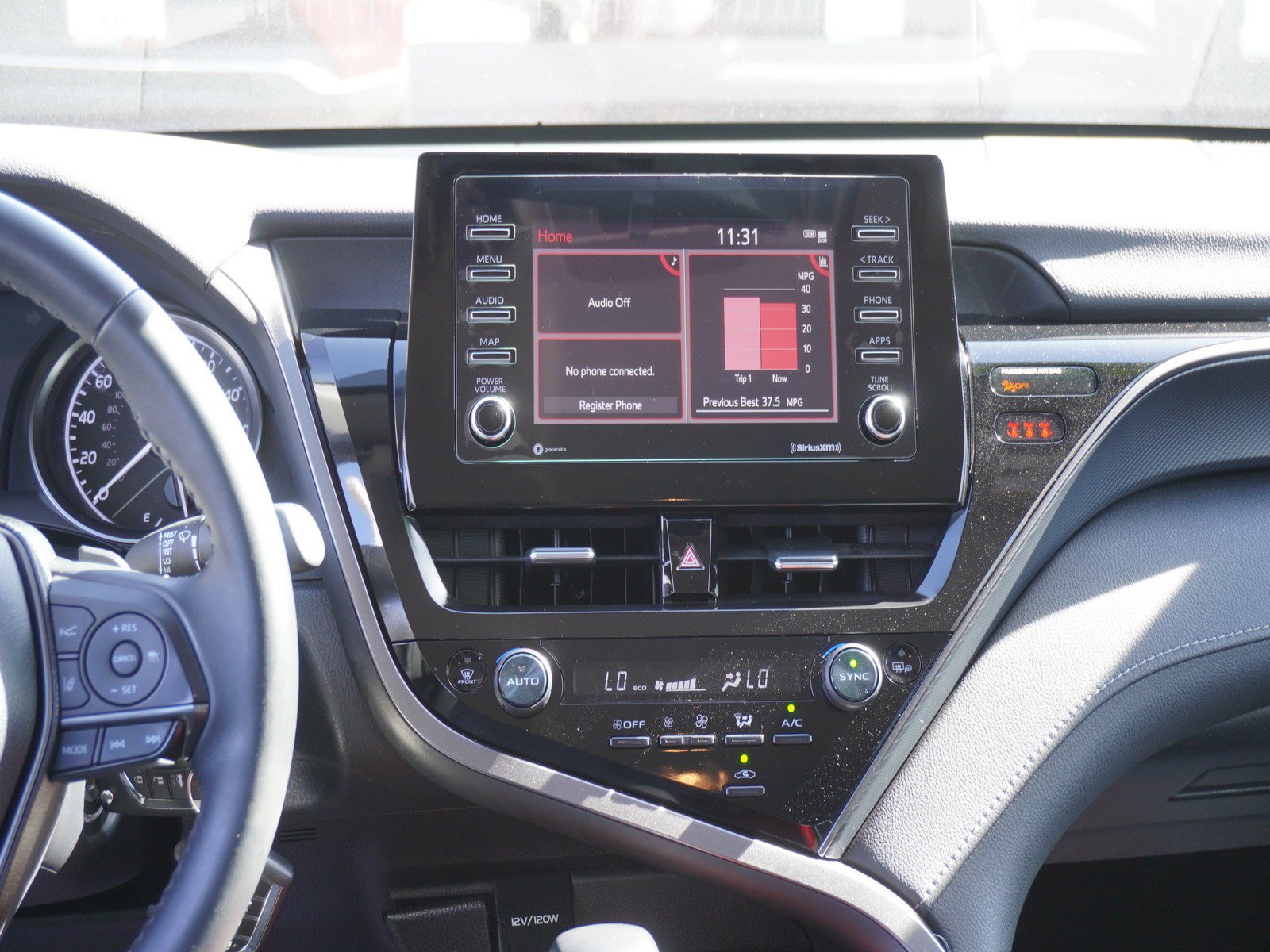 Used 2023 Toyota Camry SE FWD image 14