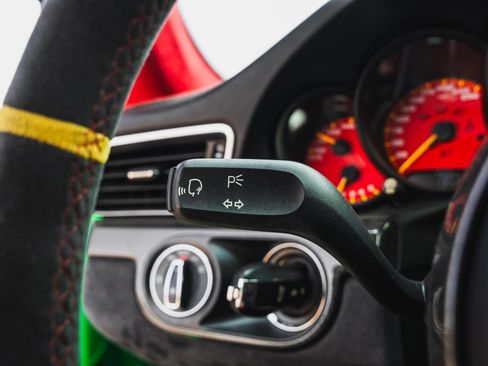 Used 2018 Porsche 911 GT2 RS RWD image 48