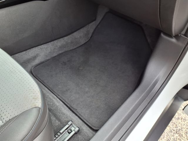 Used 2025 Chevrolet Trax LT FWD image 49
