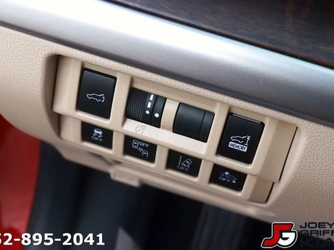 Used 2018 Subaru Outback 2.5i Limited AWD/4WD image 27