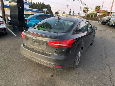 Used 2015 Ford Focus SE image 3