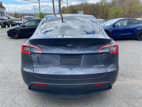 Used 2023 Tesla Model Y Long Range AWD/4WD image 4