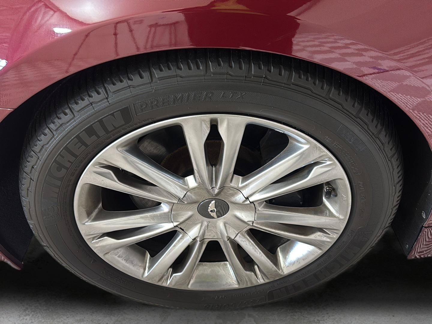Used 2012 Hyundai Genesis 4.6 RWD image 8