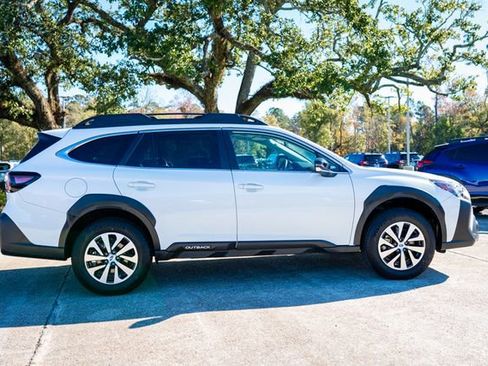 Certified 2025 Subaru Outback Premium image 21