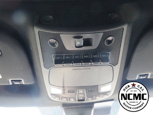Used 2020 Ford F350 Platinum w/ FX4 Off-Road Package AWD/4WD image 28