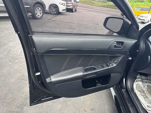 Used 2017 Mitsubishi Lancer LE FWD image 14