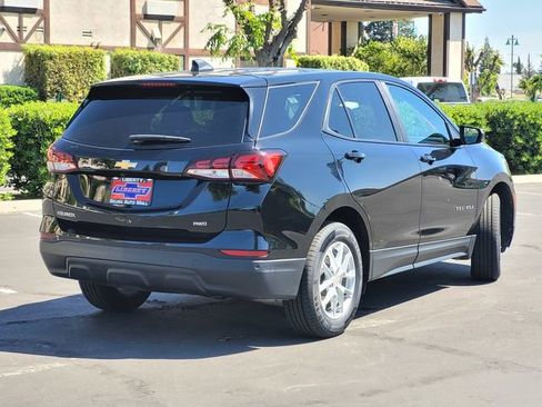 Used 2023 Chevrolet Equinox LS AWD/4WD image 5
